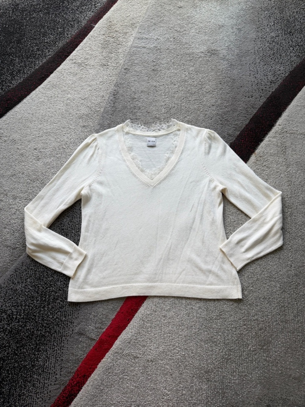 Nic+Zoe Ivory Lace V Neck Sweater Blouse
